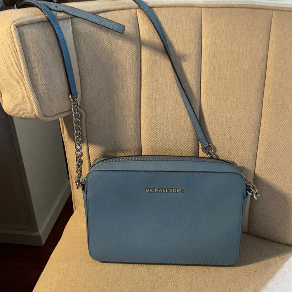 Michael Kors jet set crossbody